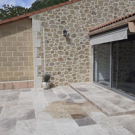 B&B Gite D'Ayran Saint-Quentin-la-Poterie Εξωτερικό φωτογραφία