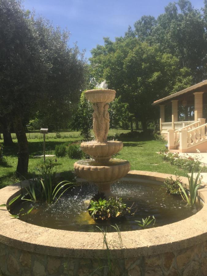 B&B Gite D'Ayran Saint-Quentin-la-Poterie Εξωτερικό φωτογραφία